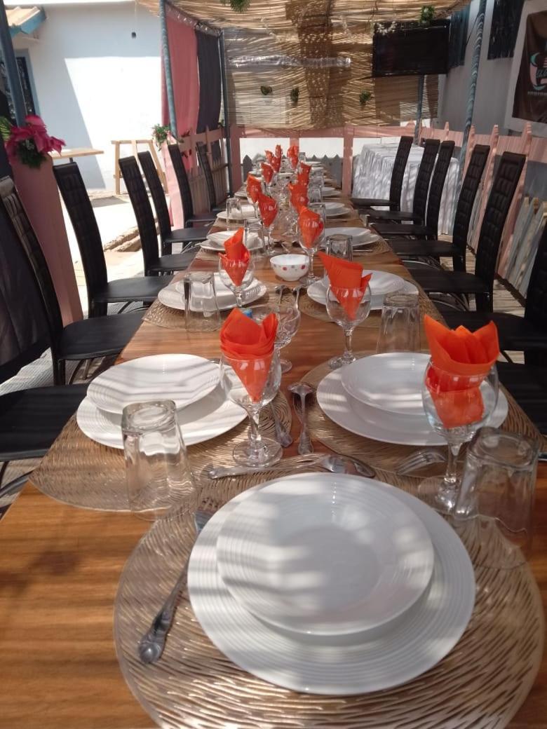 Bh Apero Club Hotel Bertoua Екстериор снимка