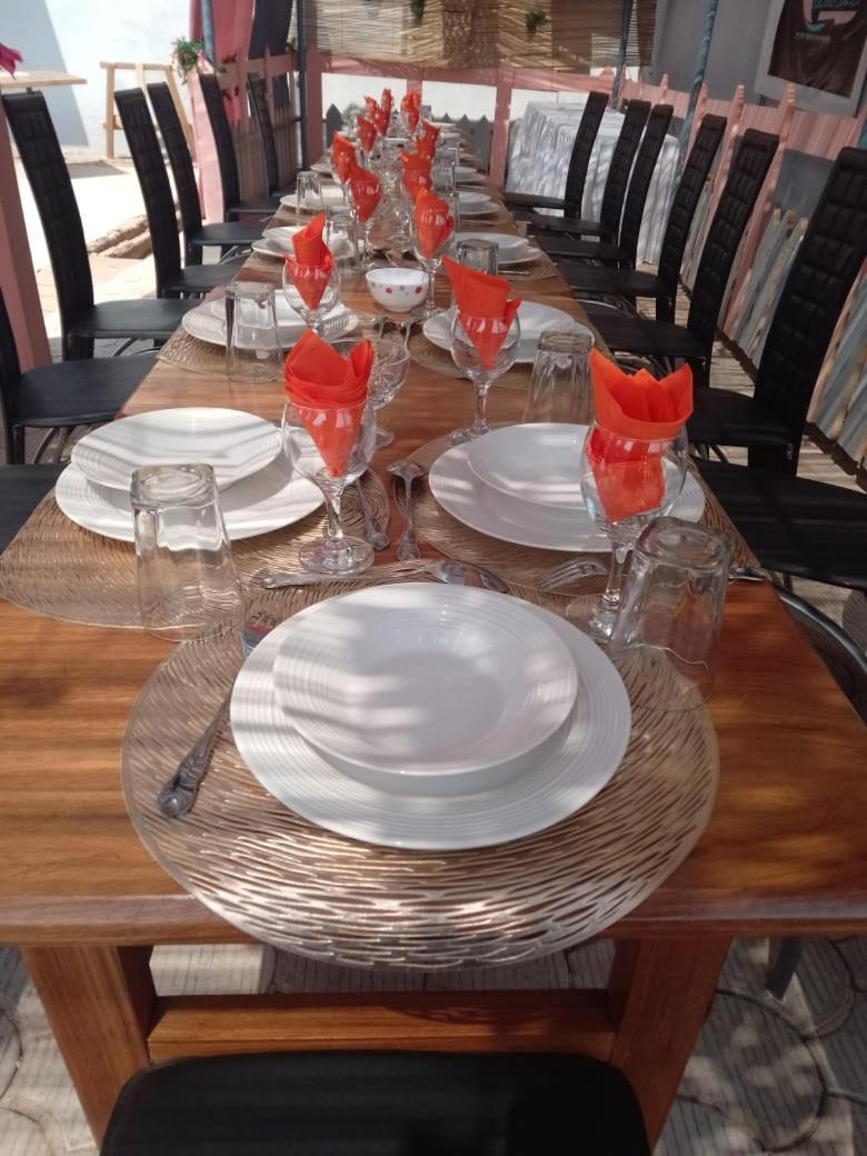 Bh Apero Club Hotel Bertoua Екстериор снимка